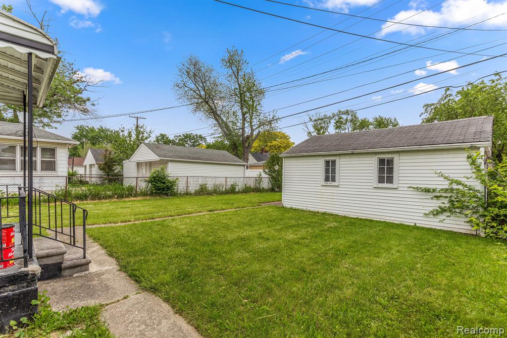 8306 HELEN, Center Line, MI 48015 — Photo 21