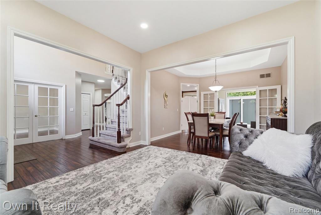 48280 Gladstone Road, Canton, MI 48188 — Photo 9