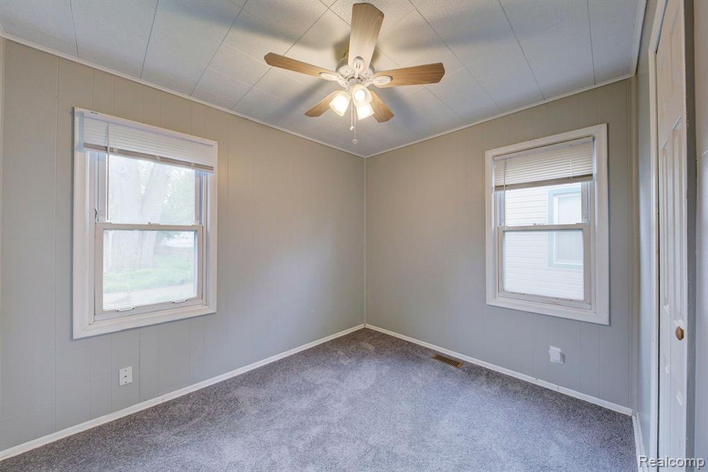 4424 COLUMBUS Street, Wayne, MI 48184 — Photo 12