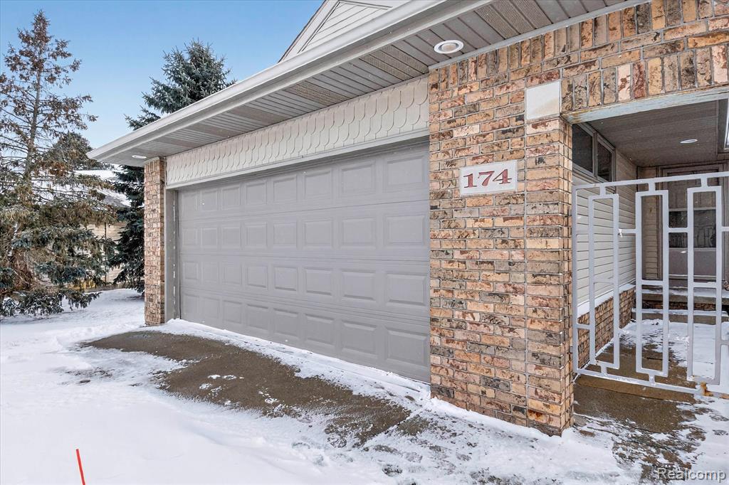 174 Addison Circle, 19, Fowlerville, MI 48836 — Photo 40