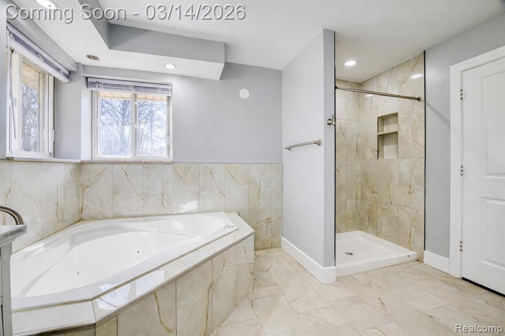 19580 Parke Lane, Grosse Ile, MI 48138 — Photo 4