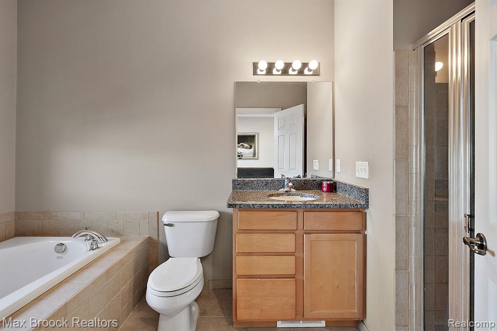 440 Lewis Court, Birmingham, MI 48009 — Photo 17