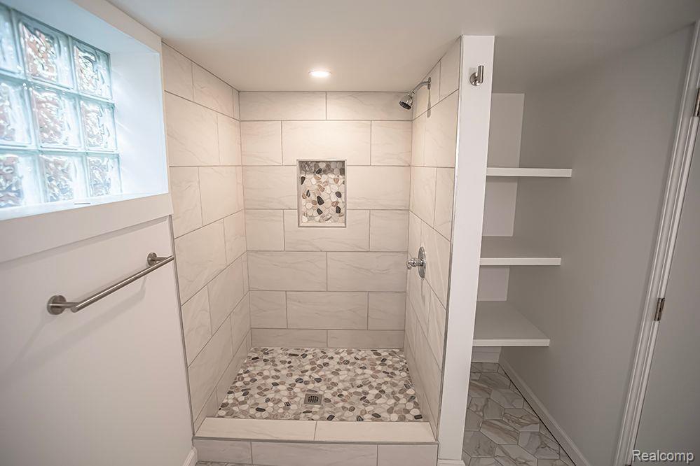 409 BALDWIN Avenue, Royal Oak, MI 48067 — Photo 19