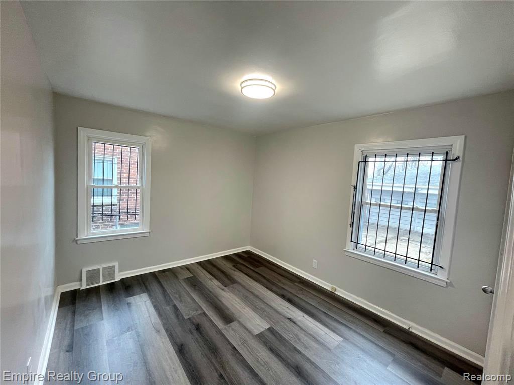 6037 Piedmont Street, Detroit, MI 48228 — Photo 18
