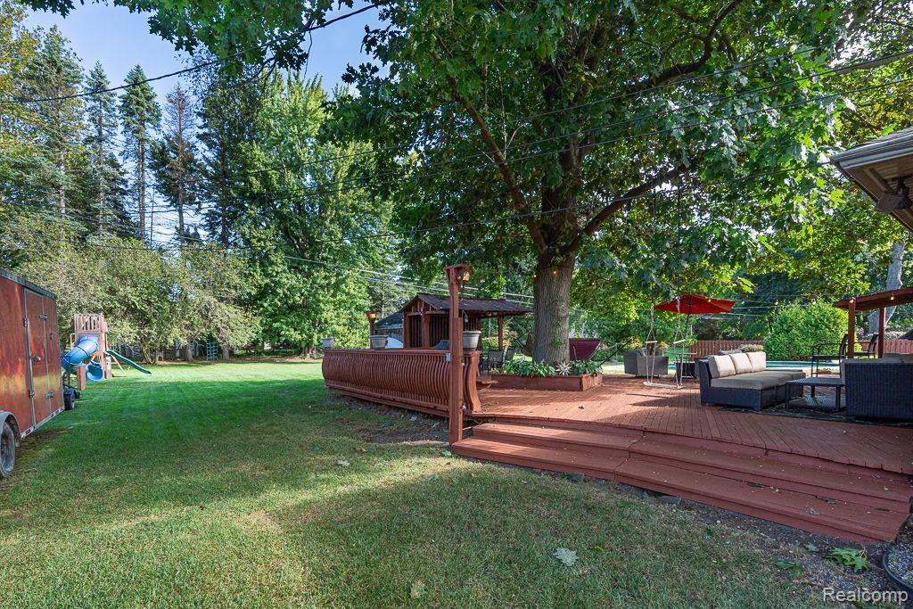 8871 SUNCREST Drive, Sterling Heights, MI 48314 — Photo 51