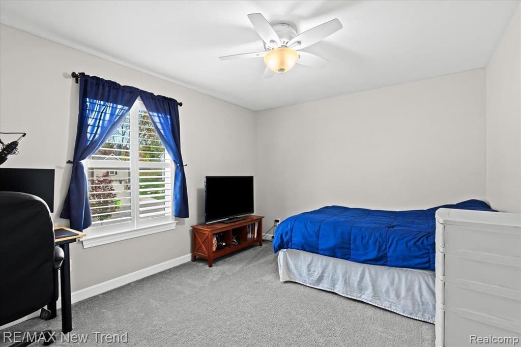 567 NAPA VALLEY Drive, Milford, MI 48381 — Photo 35