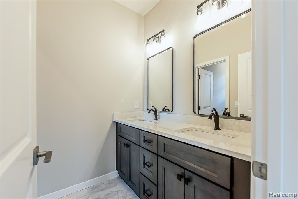 9758 Iosco Ridge Drive, Gregory, MI 48137 — Photo 15