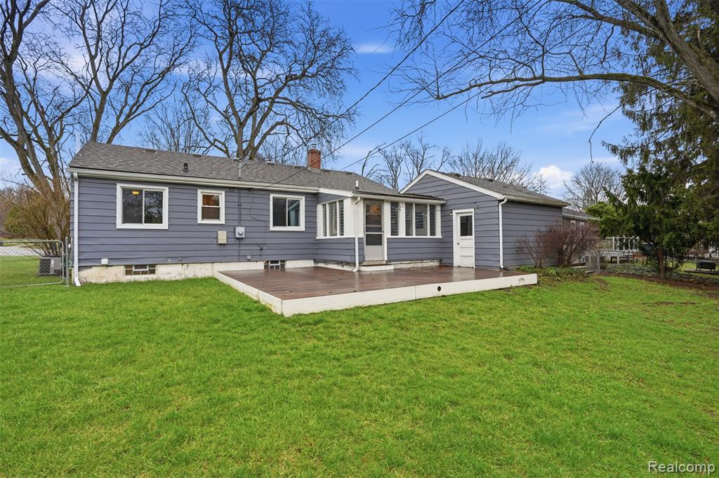 831 Loyola Drive, Ann Arbor, MI 48103 — Photo 29