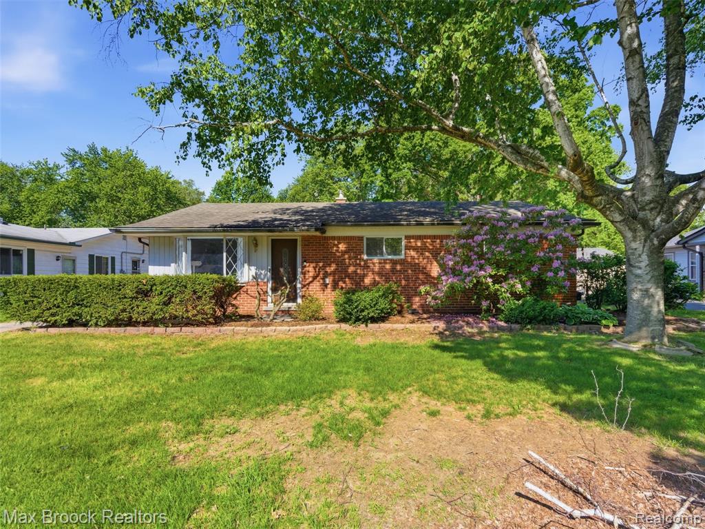47375 Harry Street, Utica, MI 48317 — Photo 4