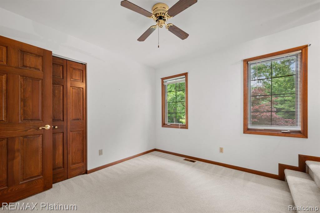 12902 Autumn Ridge Court, Milford, MI 48380 — Photo 36
