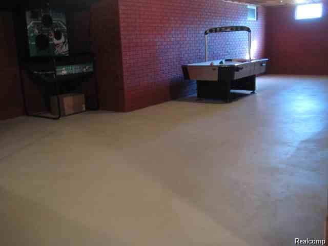 5400 BRIGHT CREEK Court, Flint, MI 48532 — Photo 9