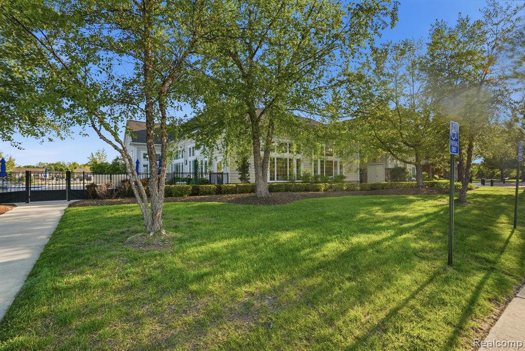 9370 Sand Hill Drive, Grand Blanc, MI 48439 — Photo 29