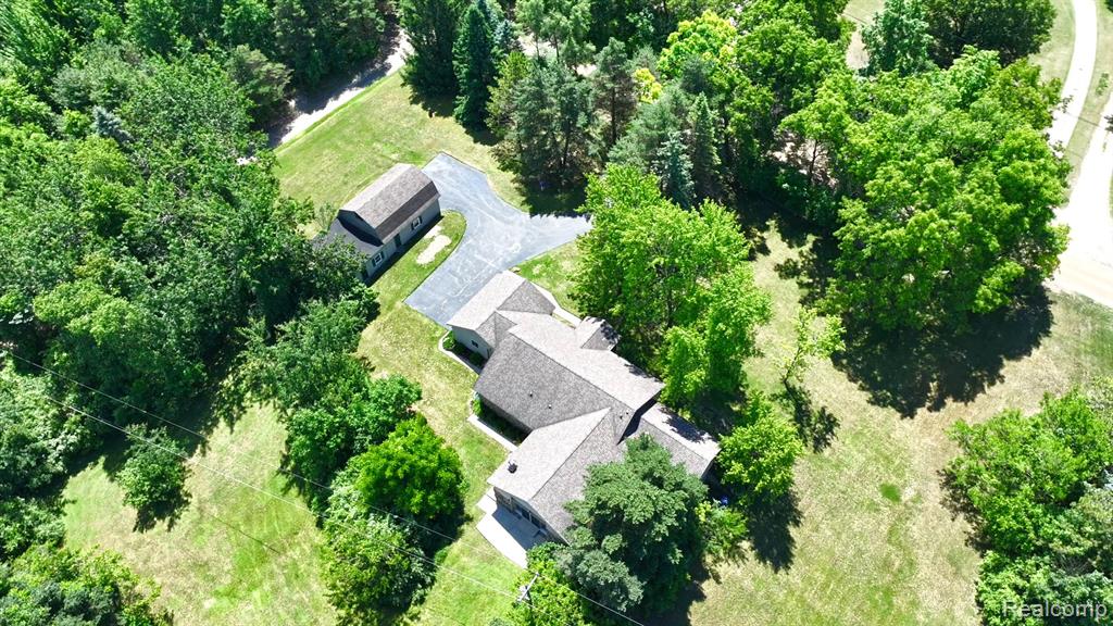 5370 Whipple Lake Road, Clarkston, MI 48348 — Photo 45