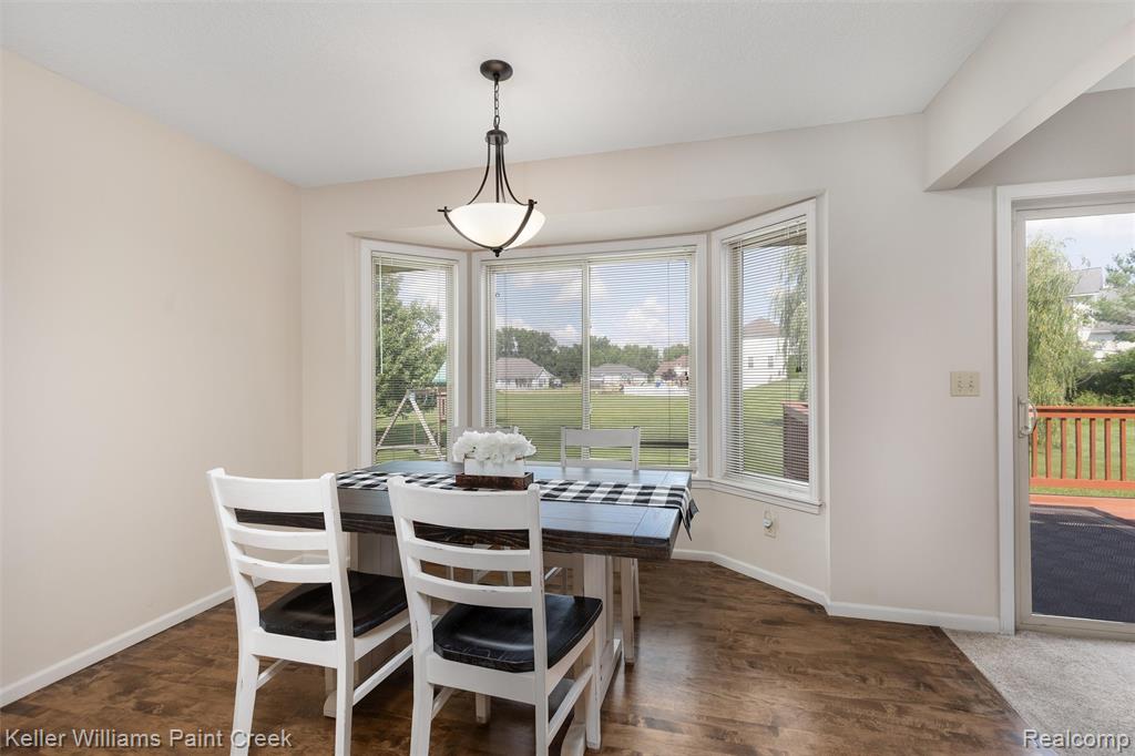 7537 Waterfall Drive, Grand Blanc, MI 48439 — Photo 8