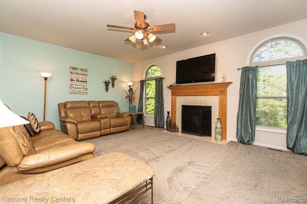 7914 BROOKWOOD Drive, Clarkston, MI 48348 — Photo 6