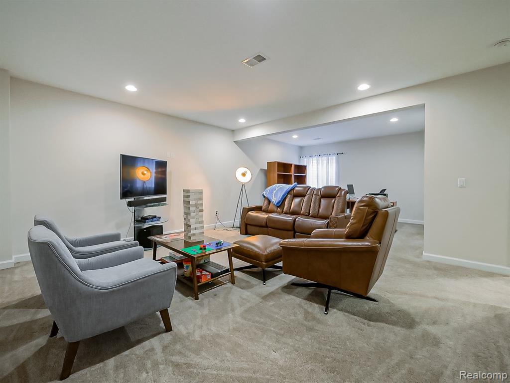 7212 Berry, West Bloomfield, MI — Photo 50