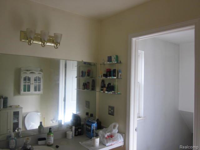 7471 N Kingston Court, Westland, MI — Photo 25