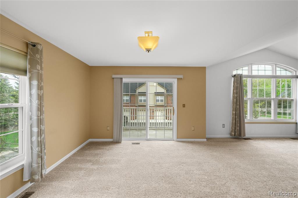 47408 PEMBROKE Drive, Canton, MI 48188 — Photo 18
