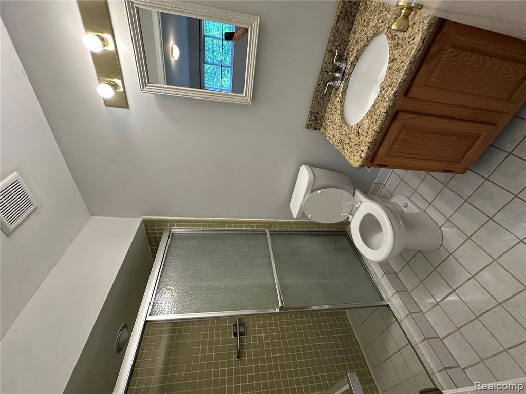 628 E Fox Hills Drive, Bloomfield Hills, MI 48304 — Photo 12