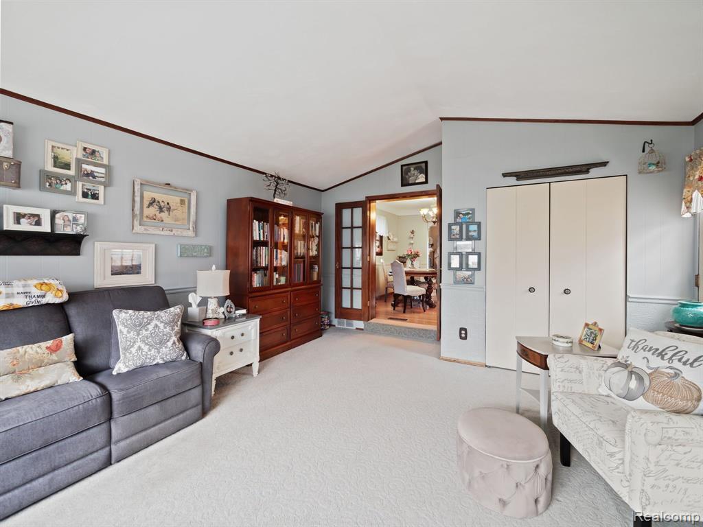 6713 ROSEDALE Boulevard, Allen Park, MI 48101 — Photo 20