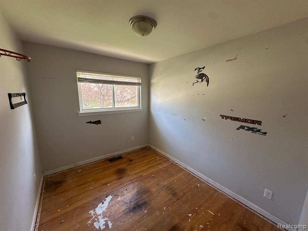 30026 Bock Street, Garden City, MI — Photo 6