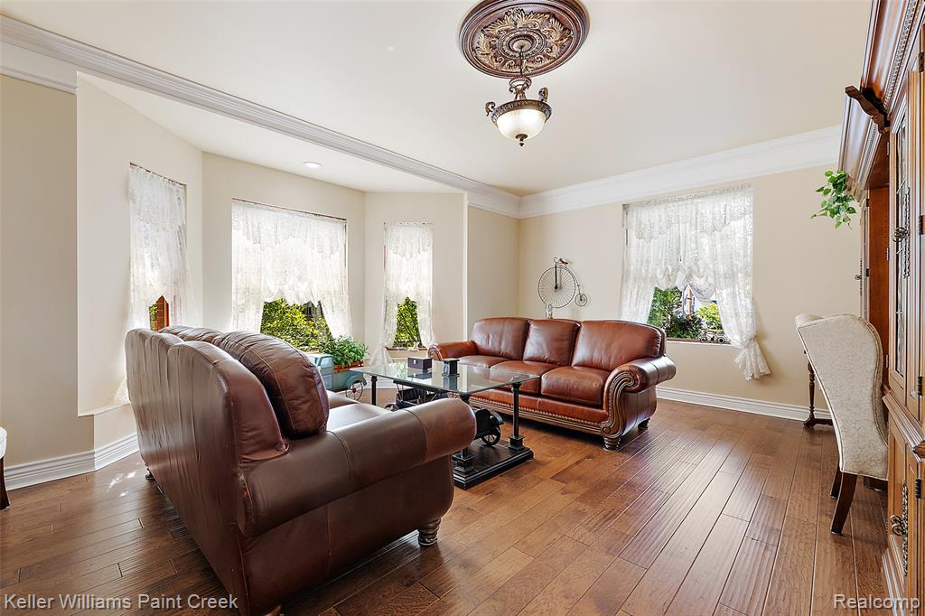328 S Broadway Street, Lake Orion, MI 48362 — Photo 30