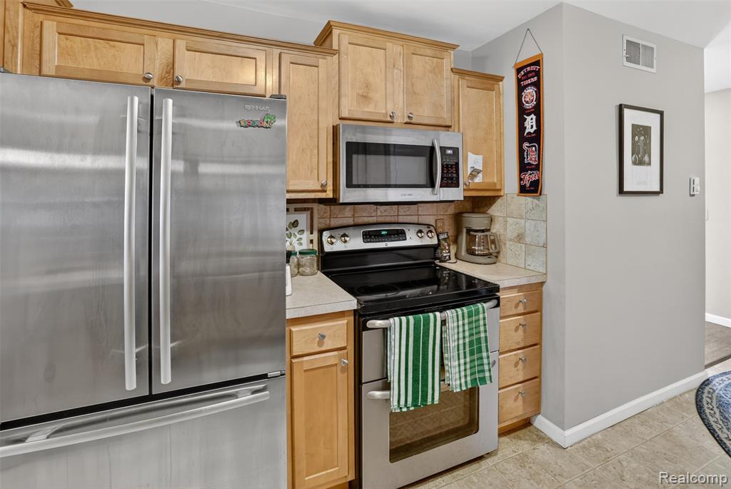 925 Kennely Road, G-106, Saginaw, MI 48609 — Photo 9