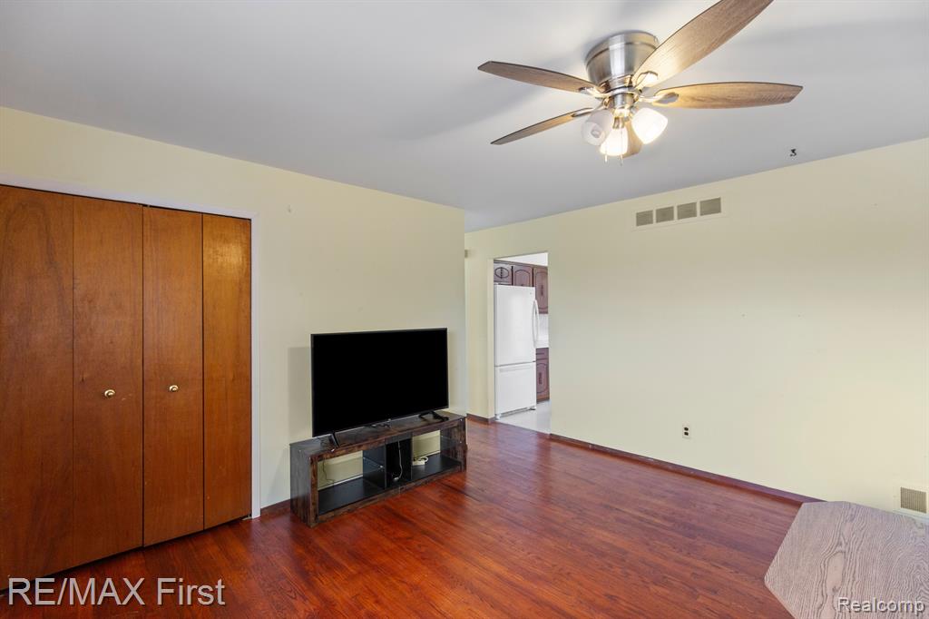 5848 MERRIMAN Road, Garden City, MI — Photo 7