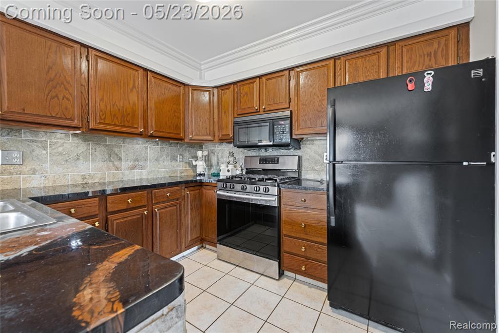 45511 Dover Drive, Macomb, MI 48044 — Photo 12