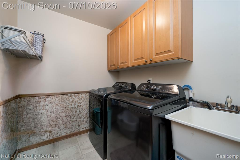 48634 Lafayette Drive, Macomb, MI 48044 — Photo 18