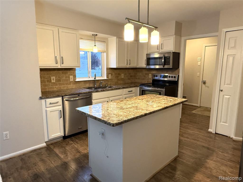19468 Sexton Street, Brownstown, MI — Photo 6
