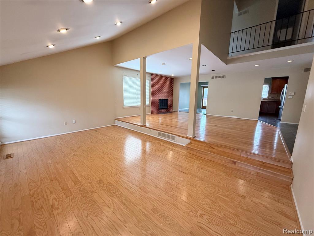 6842 Indian Creek Drive, West Bloomfield, MI — Photo 6