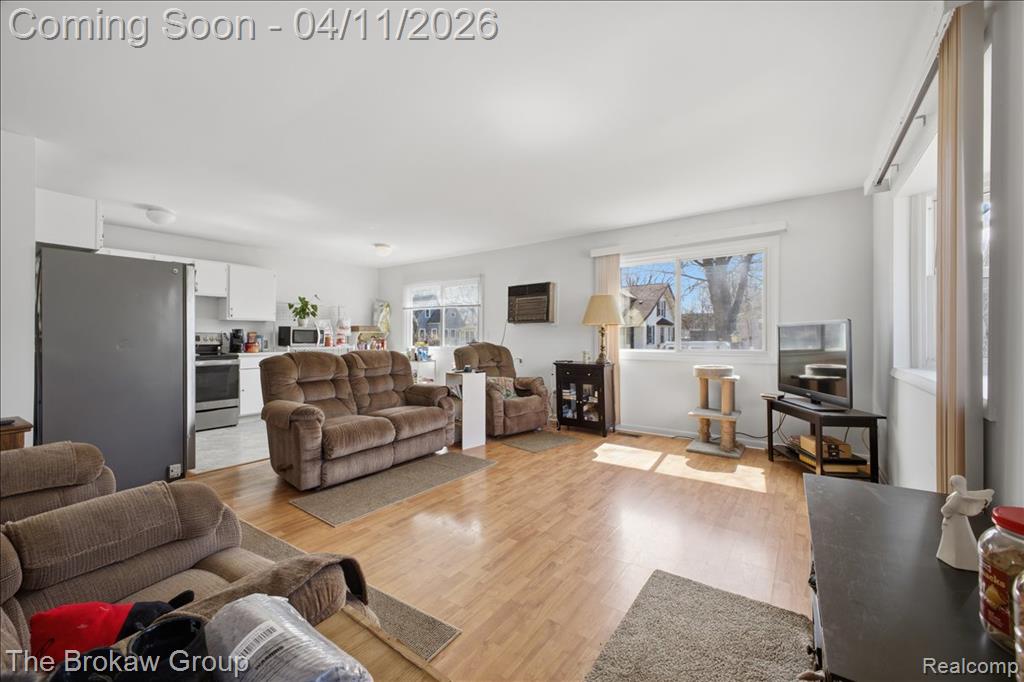 90 N Josephine Avenue, Waterford, MI 48328 — Photo 8
