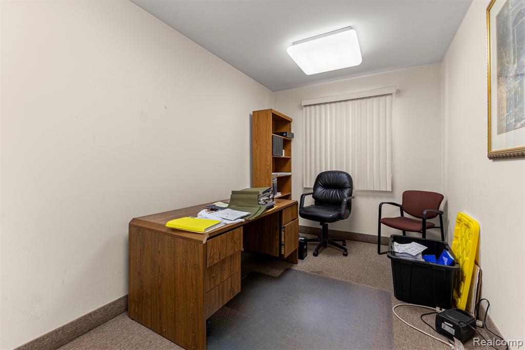 30401 Utica Road, Roseville, MI 48066 — Photo 16