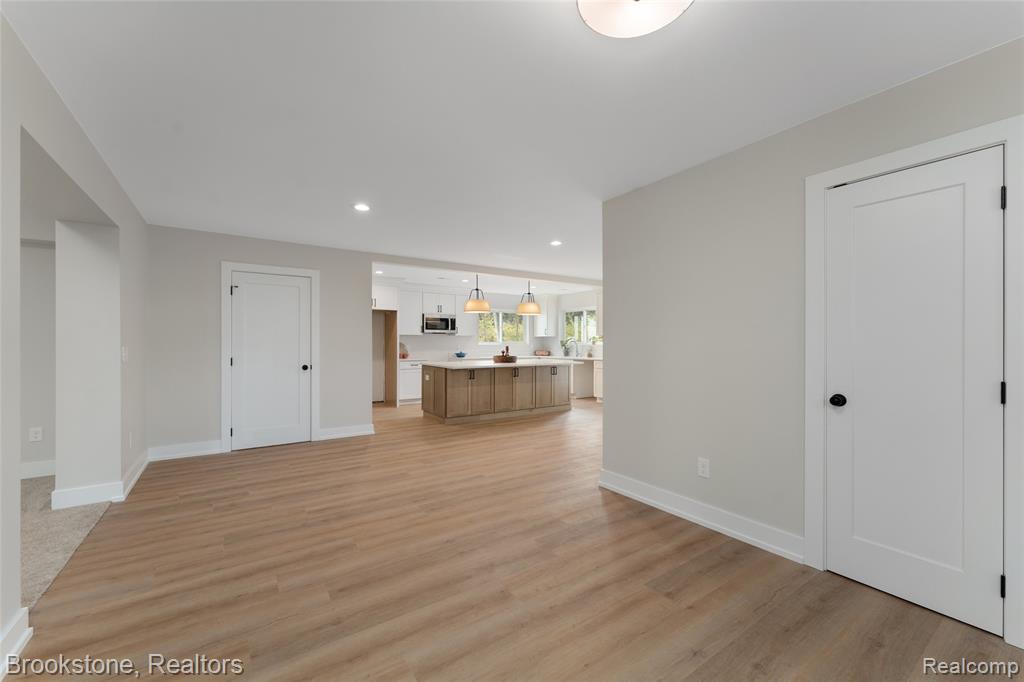 7369 Sweetbriar, West Bloomfield, MI 48324 — Photo 12