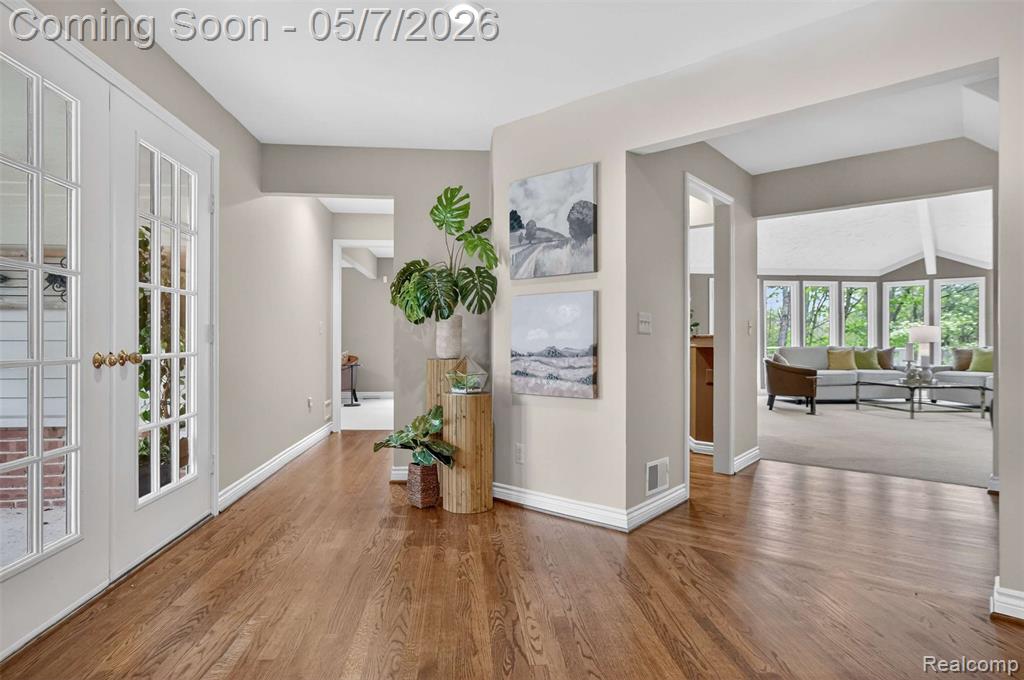 5300 Old Mill Road, Rochester, MI 48306 — Photo 10