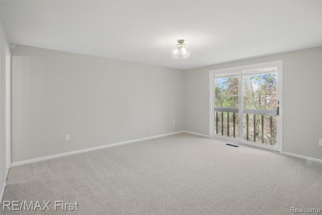 6620 RED CEDAR Lane, West Bloomfield, MI 48324 — Photo 30
