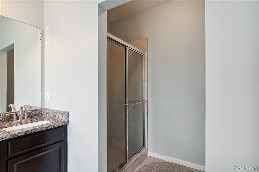 571 HUDSON Circle, South Lyon, MI 48178 — Photo 29