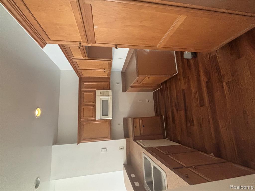 787 Piper Boulevard, Detroit, MI 48215 — Photo 7