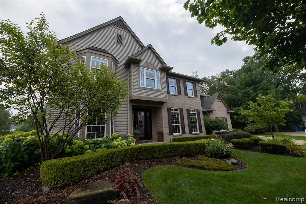 4910 Knollcrest Court, Commerce Twp, MI 48382 — Photo 49
