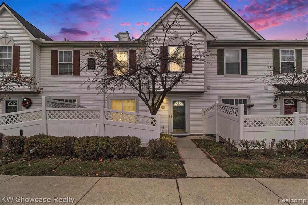 22123 ATLANTIC POINTE, Farmington Hills, MI 48336 — Photo 2