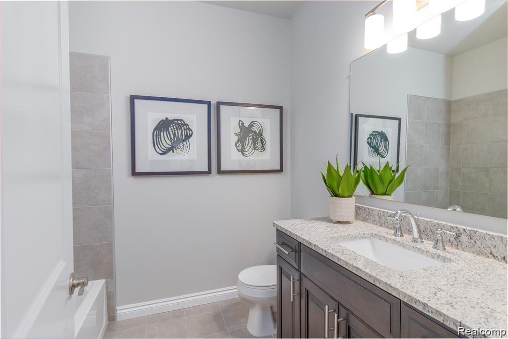 3911 Chatham Place, 104, Brighton, MI 48114 — Photo 8