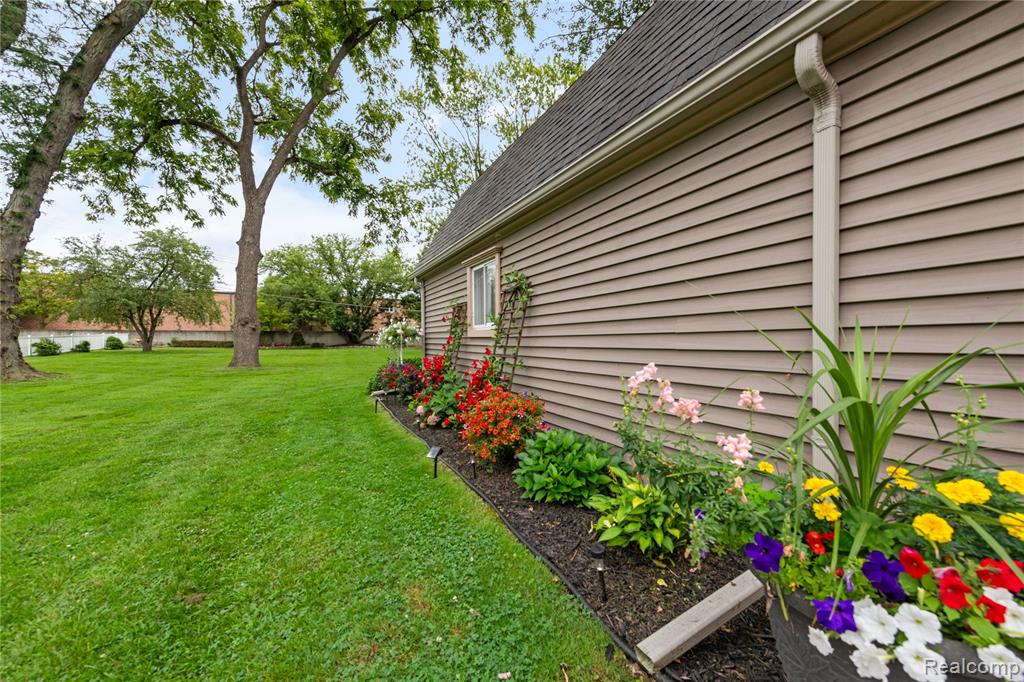 14962 Beatrice Street, Livonia, MI, 48154