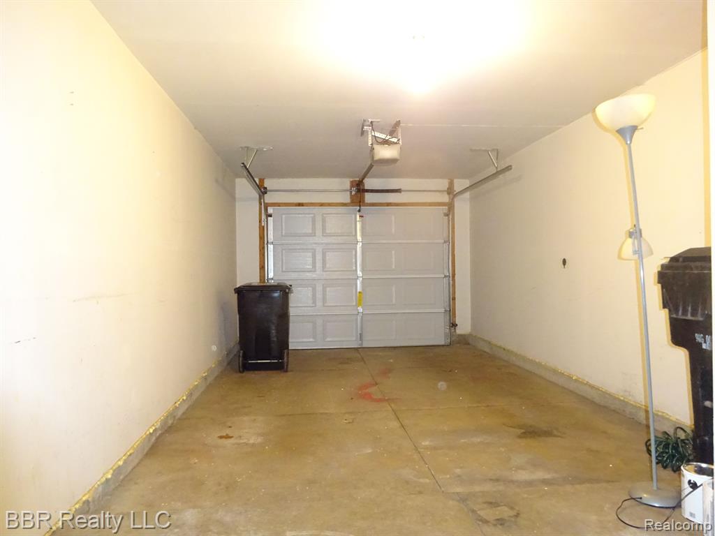 24007 FAIRLANE Boulevard, Woodhaven, MI 48183 — Photo 21