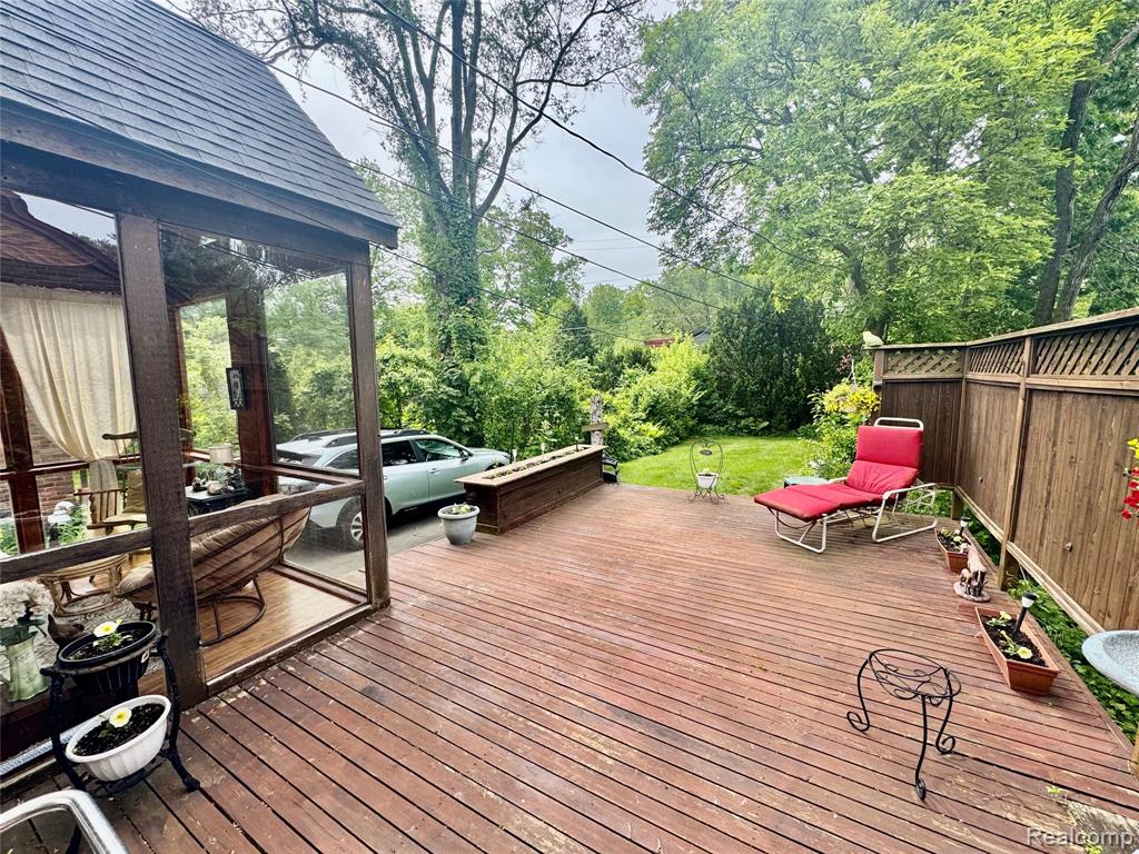 621 W Cambourne Street, Ferndale, MI 48220 — Photo 28