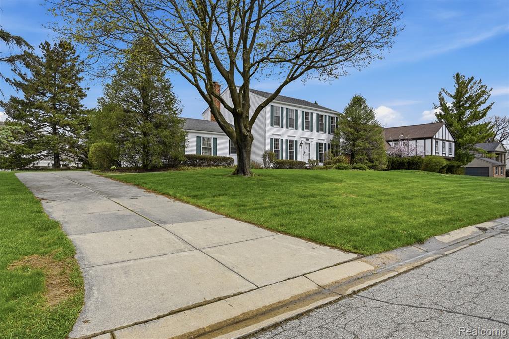 3464 Buckingham Trail, West Bloomfield, MI 48323 — Photo 2