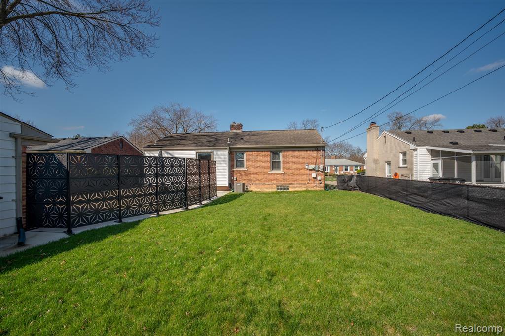 9614 Shadyside Street, Livonia, MI 48150 — Photo 24