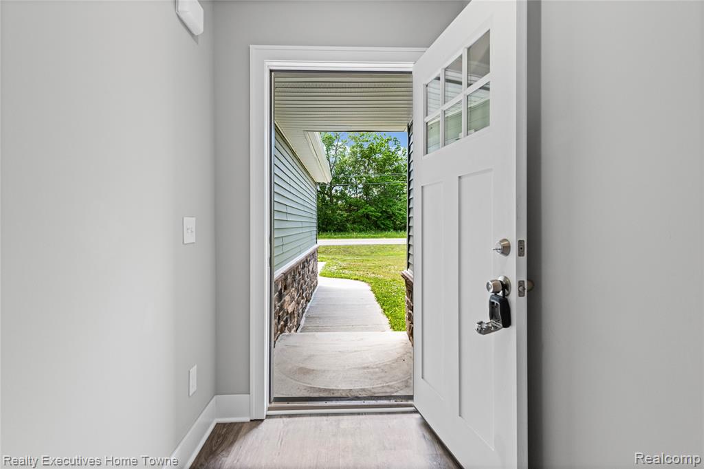 4429 RIVER Road, East China, MI — Photo 9