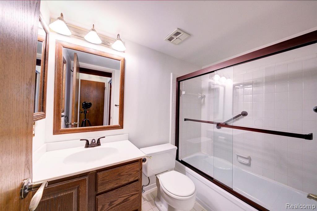 20832 E Glen Haven Circle, Northville, MI 48167 — Photo 12