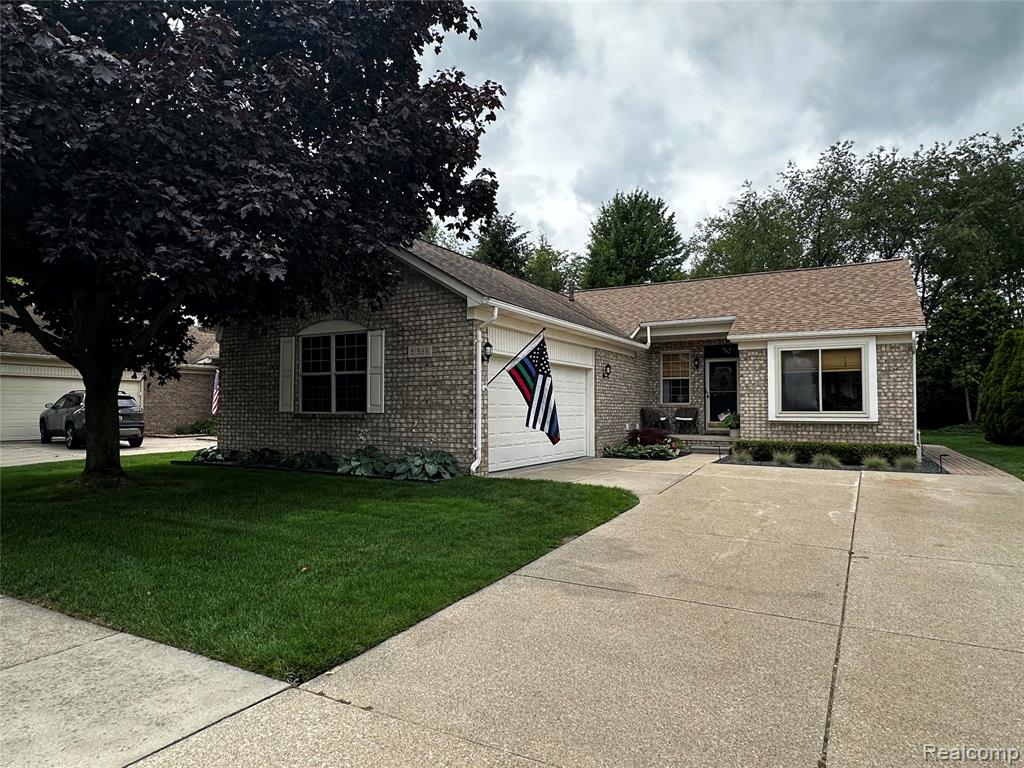 51565 Hickory Lane, 67, Macomb, MI 48042 — front exterior